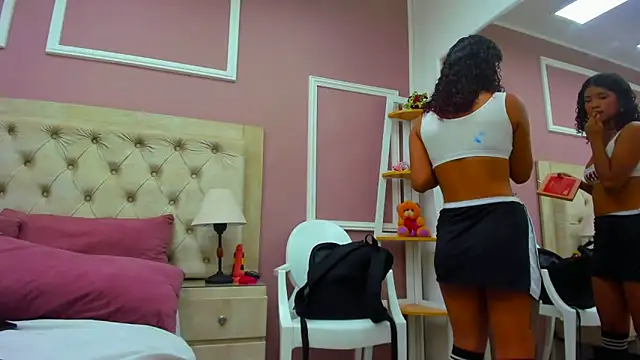 Snapshot of merlyaluna chatting on 09/11/25, 05:24 merlyaluna online show from 09/11/25, 05:24