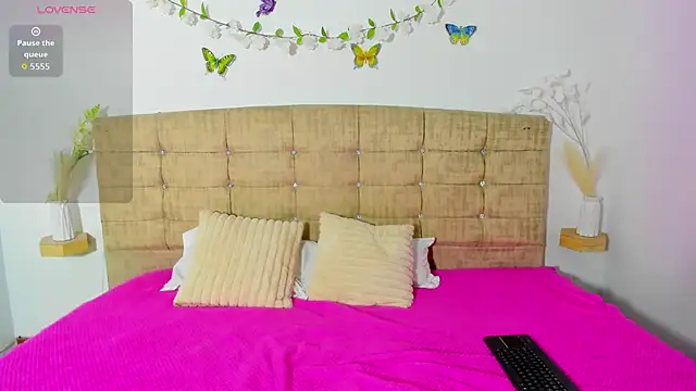 Electra  moon online show from 04/26/26, 06:16