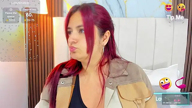Snapshot of Victoria_Guzman chatting on 07/23/26, 05:11 Victoria Guzman online show from 07/23/26, 05:11
