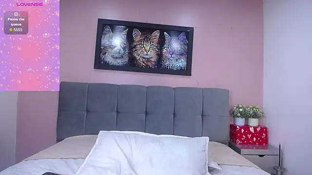 tiiny emilly online show from 12/20/25, 07:43