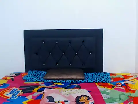 natashat lorent online show from 11/29/25, 10:24