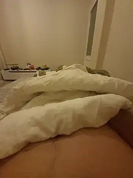 caddevecadde online show from 10/18/25, 02:36