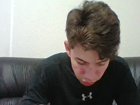 Snapshot of Maxtaylor18 chatting on 11/04/25, 10:09 Maxtaylor18 online show from 11/04/25, 10:09