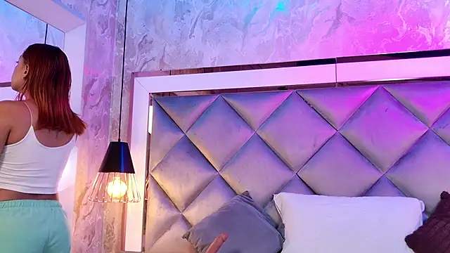 gemma sm online show from 12/04/25, 03:16