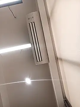 Snapshot of VJ17 chatting on 09/10/25, 05:40 VJ17 online show from 09/10/25, 05:40