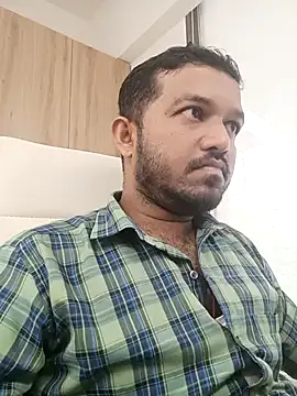 Snapshot of VJ17 chatting on 09/23/25, 05:32 VJ17 online show from 09/23/25, 05:32