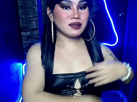 pretty lassy online show from 10/19/25, 08:04