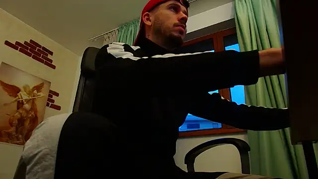 JonahShaw online show from 10/04/25, 04:21