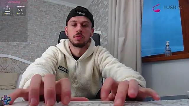 JonahShaw online show from 10/09/25, 04:21