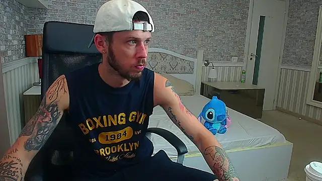 JonahShaw online show from 07/20/26, 03:43