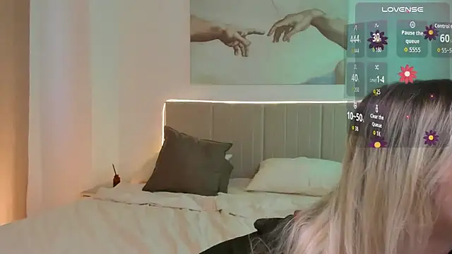 Lisa Blossom online show from 09/19/25, 06:04