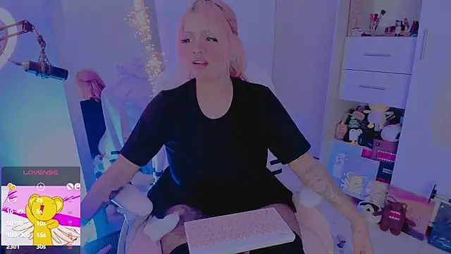 amywilld online show from 03/16/26, 05:44