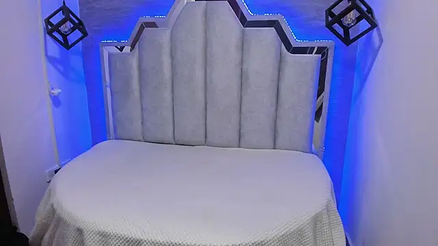  Emily rosee  online show from 09/11/25, 11:21