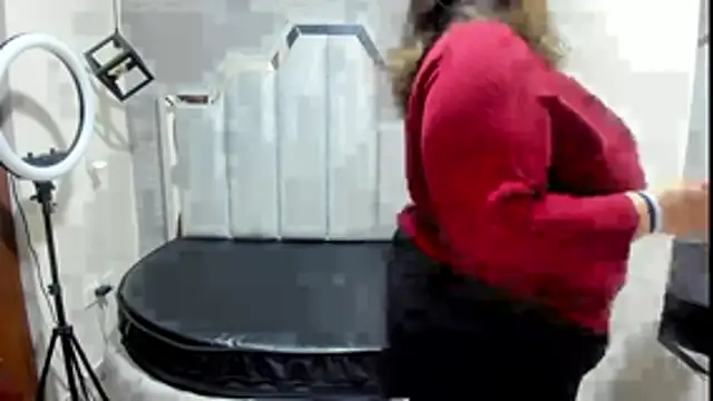  Emily rosee  online show from 10/15/25, 11:21