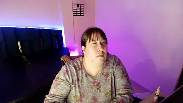  Emily rosee  online show from 12/01/25, 11:26