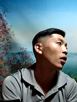 LuPhungg online show from 10/23/25, 10:47