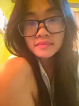 YayeeShow online show from 11/05/25, 09:31