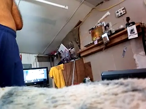 Southerngent1979 online show from 10/25/25, 06:46