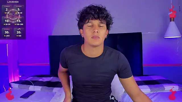 Leo Savage  online show from 09/19/25, 04:03