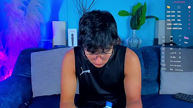 Leo Savage  online show from 01/17/26, 03:44