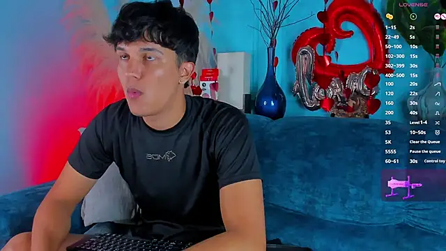 Leo Savage  online show from 02/07/26, 04:16