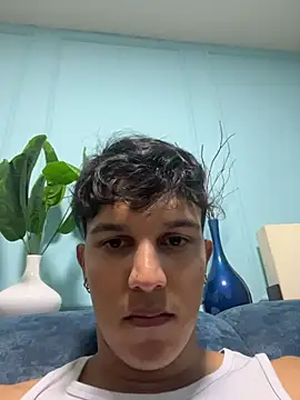 Leo Savage  online show from 04/03/26, 03:48