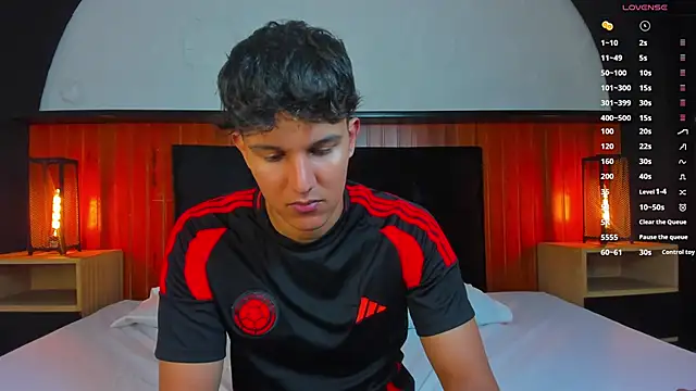 Leo Savage  online show from 04/20/26, 03:53