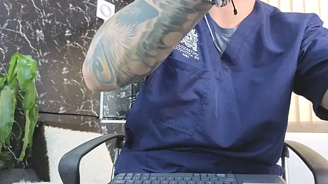 Alexander ferre online show from 04/16/26, 01:56