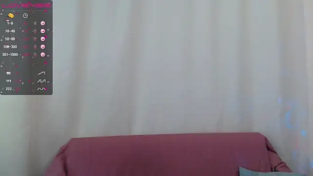 tiny  kira online show from 09/26/25, 09:02