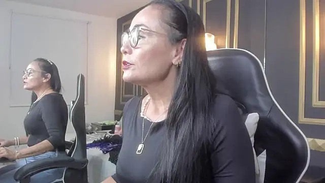 Snapshot of yulitza1025 chatting on 02/24/26, 12:25 yulitza1025 online show from 02/24/26, 12:25