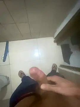 Snapshot of Eogerareeh chatting on 11/24/25, 10:53 Eogerareeh online show from 11/24/25, 10:53