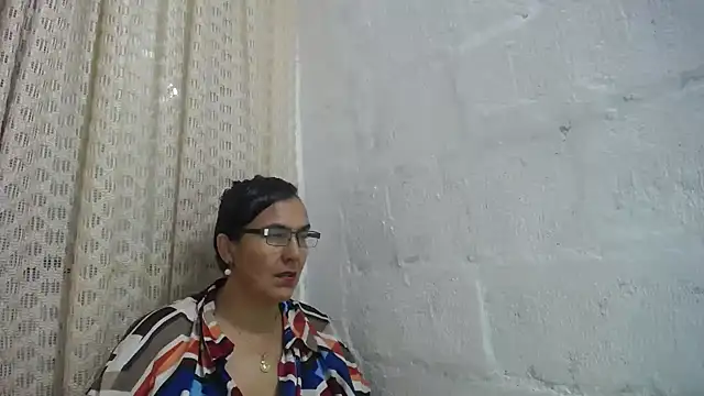 gabbyparker  online show from 04/07/26, 09:32