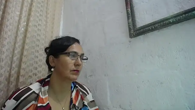 Snapshot of gabbyparker_ chatting on 05/26/26, 10:11 gabbyparker online show from 05/26/26, 10:11