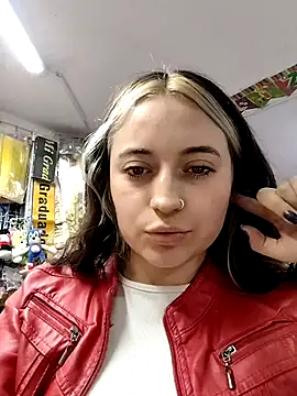 Snapshot of sheeiila chatting on 11/08/25, 09:13 sheeiila online show from 11/08/25, 09:13