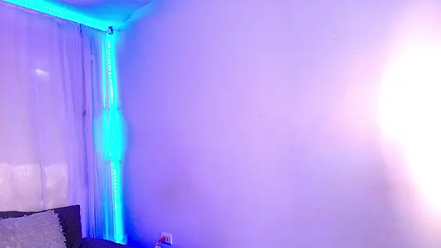 LilyRousee online show from 02/19/26, 08:16
