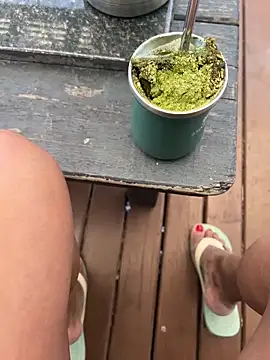 ju muniz01 online show from 10/20/25, 08:42