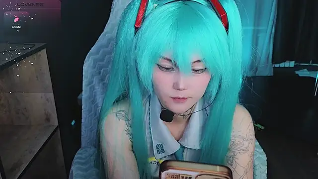 GothXRaven online show from 02/28/26, 04:19