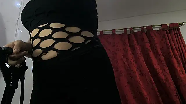 Snapshot of femdomroom chatting on 06/29/26, 05:35 femdomroom online show from 06/29/26, 05:35