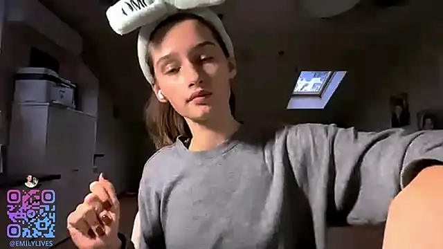 DarlineBrustera online show from 10/18/25, 02:18