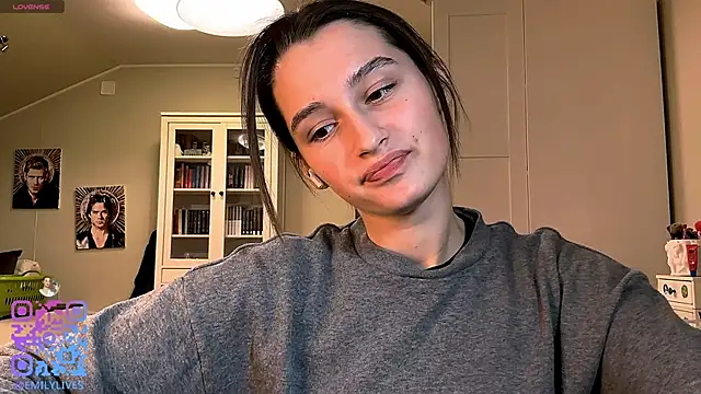 DarlineBrustera online show from 12/16/25, 04:12