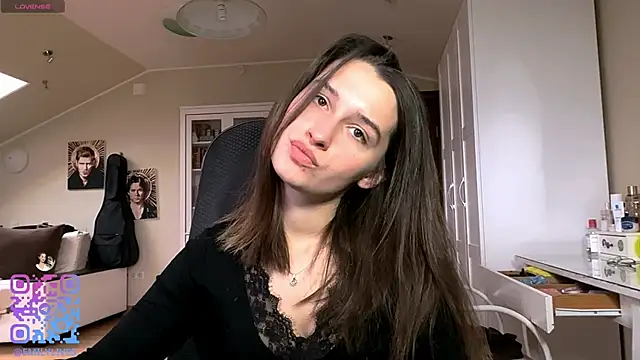 DarlineBrustera online show from 04/19/26, 02:38