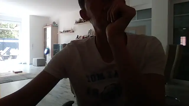 Snapshot of Trockenbau chatting on 05/23/26, 12:42 Trockenbau online show from 05/23/26, 12:42