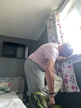 naughtygrandad1 online show from 04/24/26, 10:39