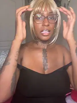 MistiSavannah online show from 11/02/25, 01:52