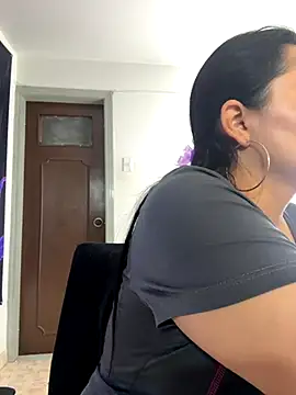 Rouse69  online show from 11/17/25, 08:31