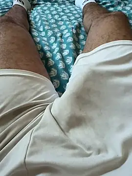 Beurberry19 online show from 10/23/25, 04:39