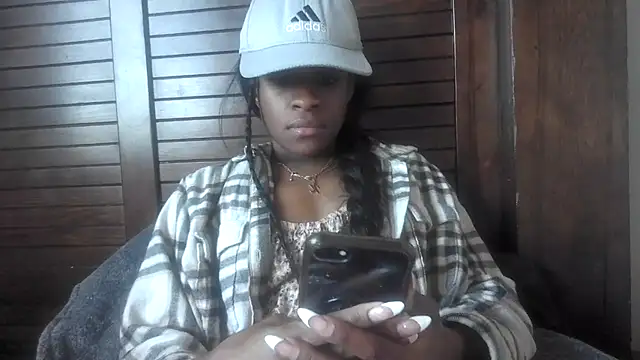 Snapshot of Marlowlovee chatting on 01/12/26, 06:13 Marlowlovee online show from 01/12/26, 06:13