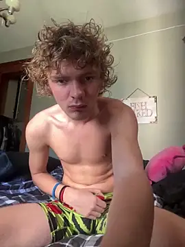 landen432 online show from 09/15/25, 03:56