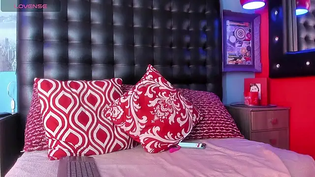 Snapshot of Kyes_Dreams3 chatting on 09/14/25, 04:44 Kyes Dreams3 online show from 09/14/25, 04:44