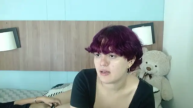 Snapshot of JadeAndJess_ chatting on 09/23/25, 01:36 JadeAndJess online show from 09/23/25, 01:36